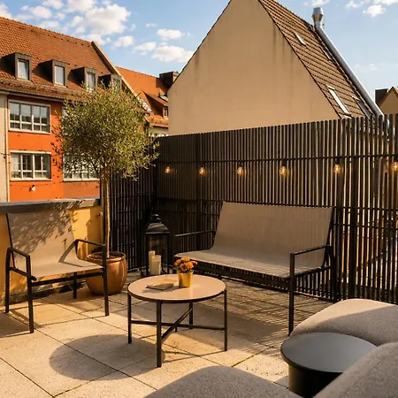 Zentrum Private Terrace, Near Metro, 24h Self Check-in - Smart Tv